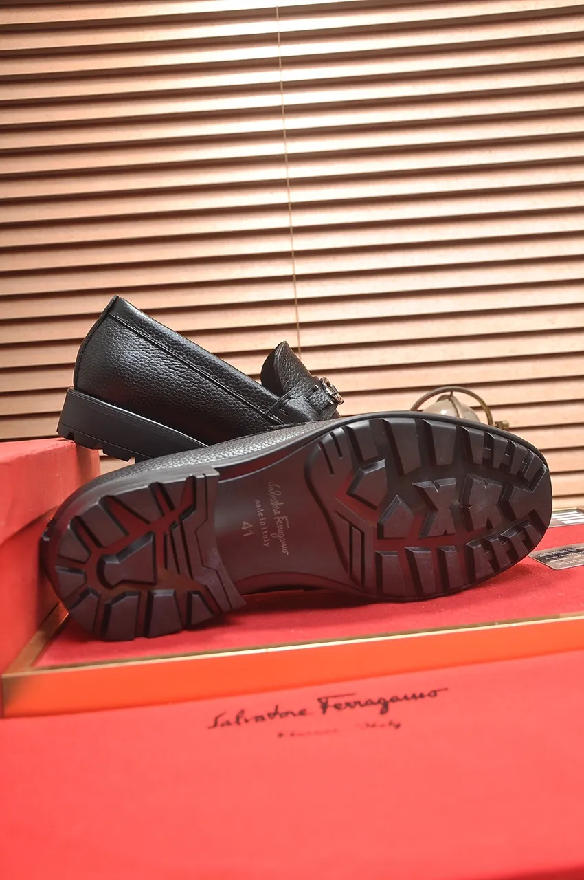 Men's shoes 💰560💶[Ferragamo/Ferragamu] (high-end Niuli) New 🍀 Ferragamo* - top version Ferragamo's classic formal leather shoes! Made of imported original cowhide, the inner top layer is comfortable cowhide lining! Original wear-resistant rubber outsole! High quality products! Code number 38-45 (45 customized)